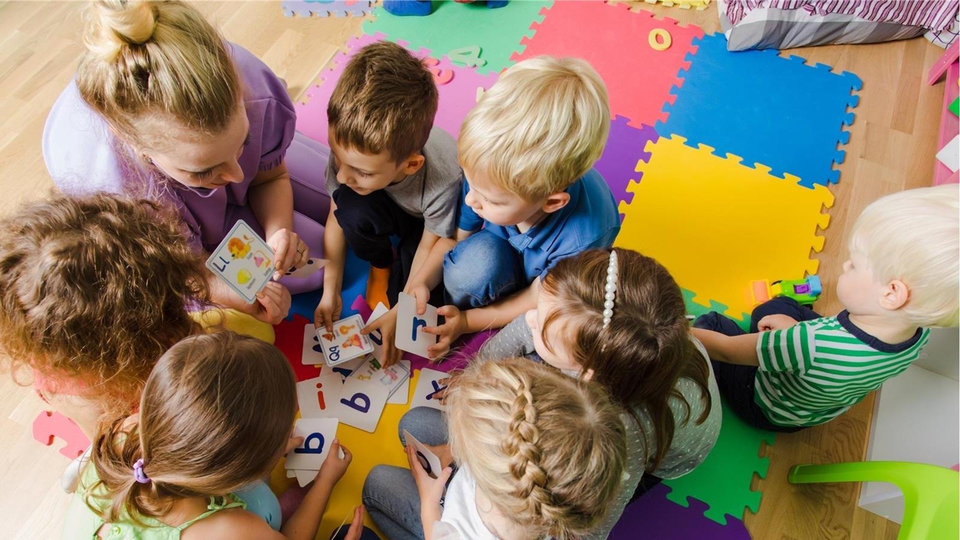 Bild Kindergruppe Canva (5)